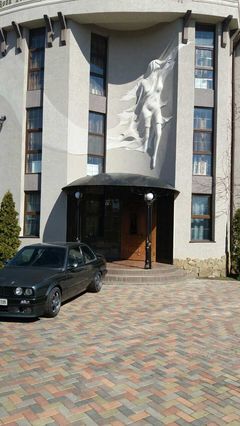 Продам! Отель на ул. Побратимов