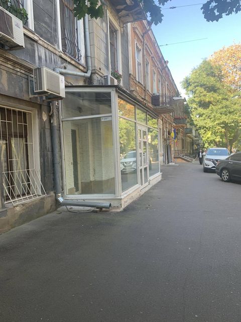 For Sale! Urgent! Office on the best street in Pastera.
