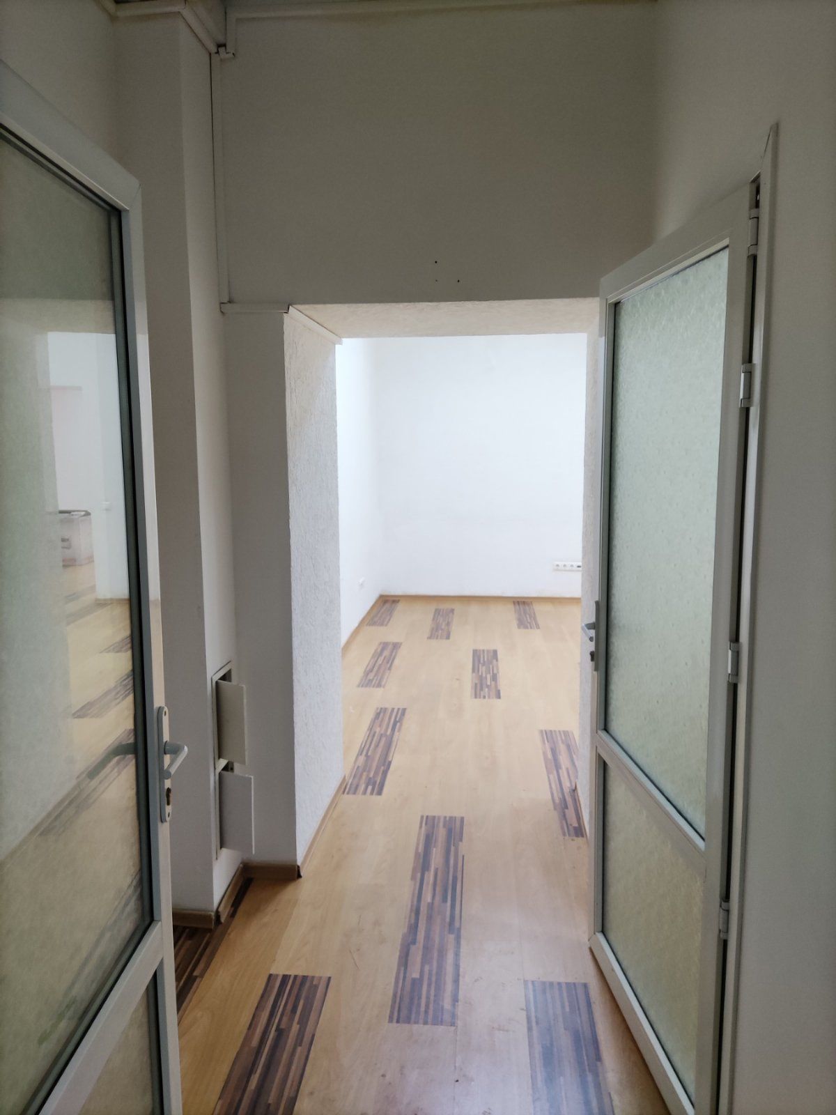 The property is located on Preobrazhenska Street.