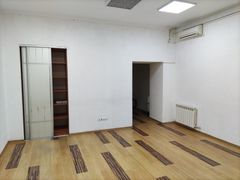 The property is located on Preobrazhenska Street.