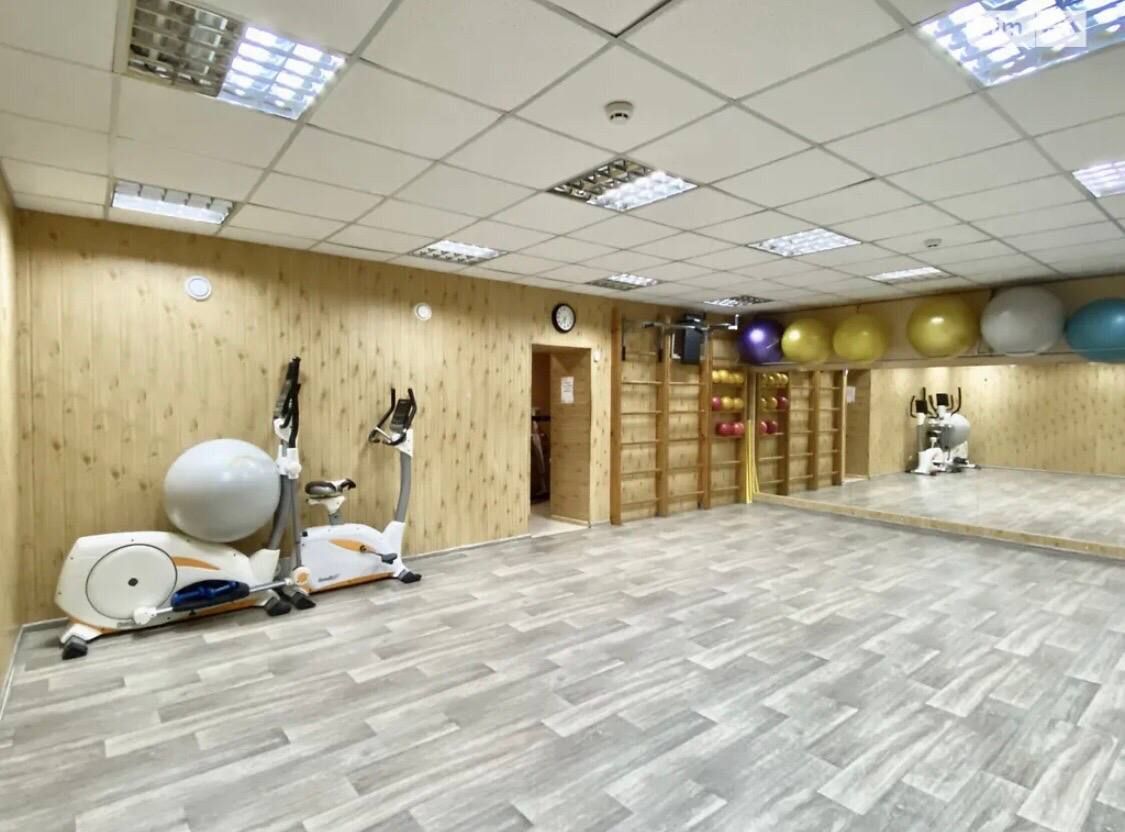 Commercial space on Parkova Street.