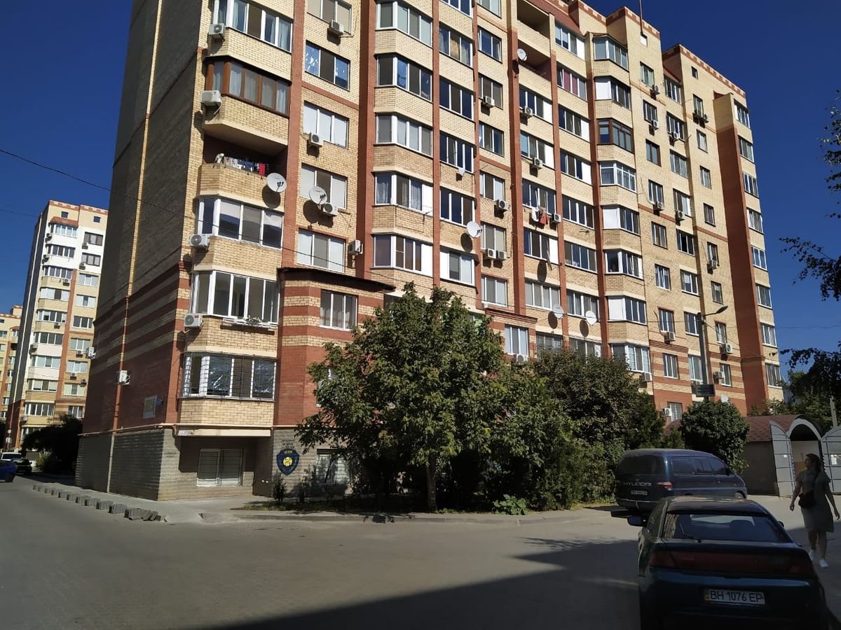 Продається комерційне приміщення на Ак.Заболотного вул.