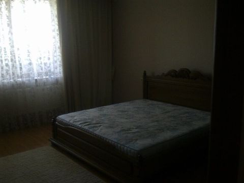 The apartment is located on Mast street.