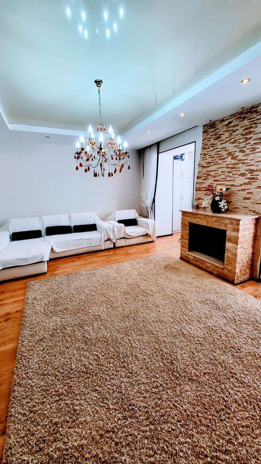 4-комн. квартира на Солнечной, Генуэзской