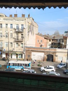 Квартира на Базарна вул.