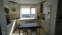 The apartment is located on Staritskogo str.