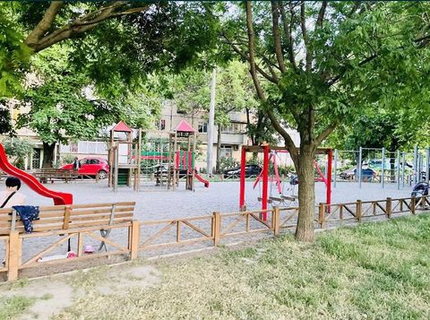 Квартира на проспекті Небесної Сотні