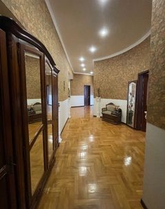 Квартира на Дерибасівська вул.