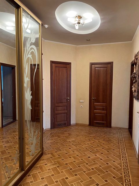 3к квартира в ЖК Подкова + паркінг+кладовка