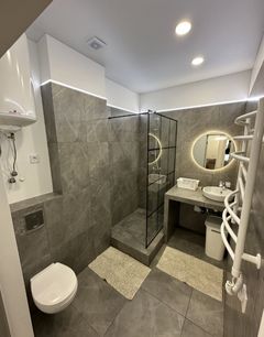 Квартира в Морехiдном пер.