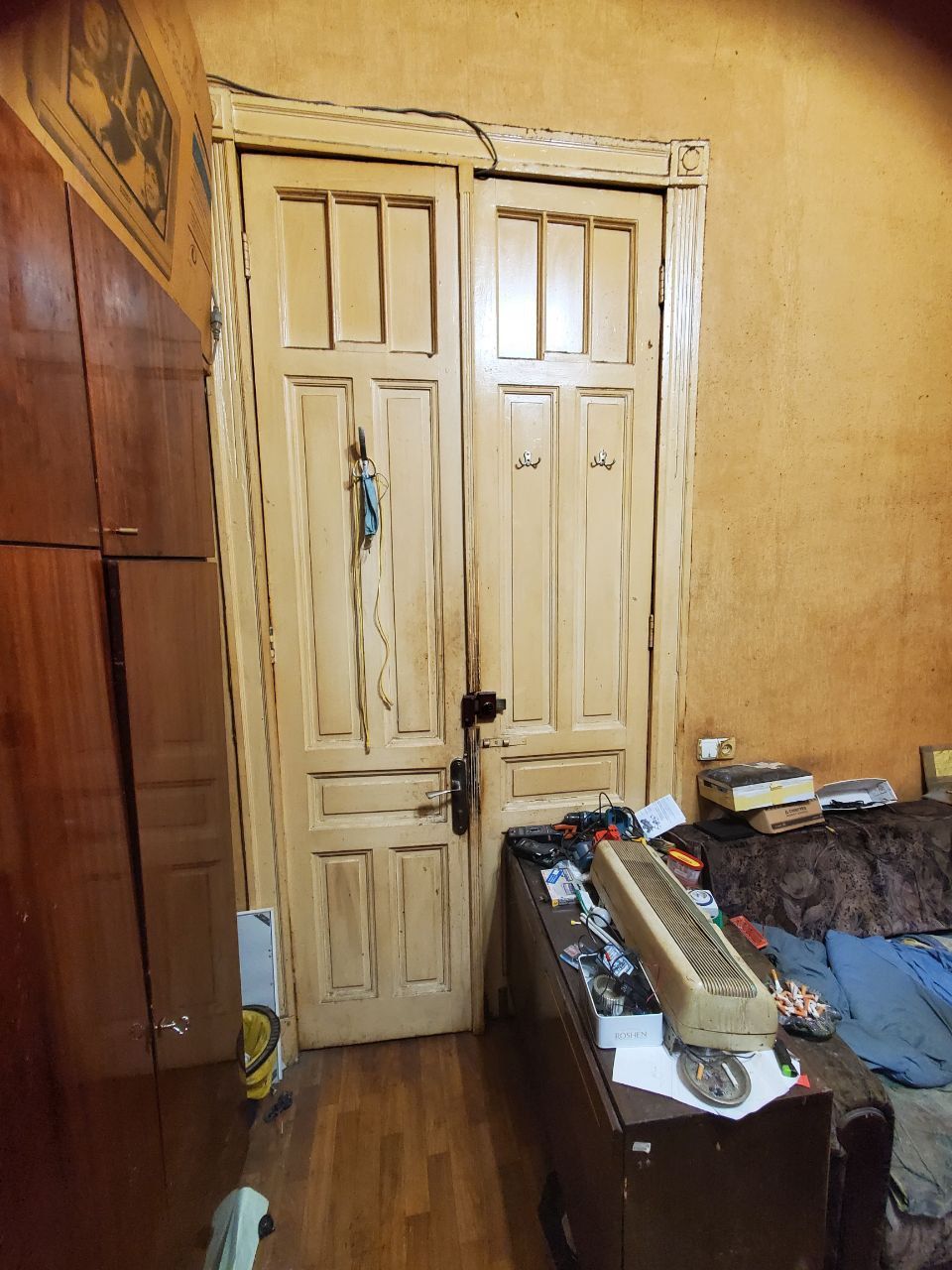 Apartment on Troitska Street