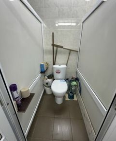 A room in a communal apartment on Hradonochnytska Street.