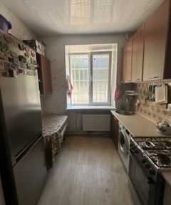 A room in a communal apartment on Hradonochnytska Street.