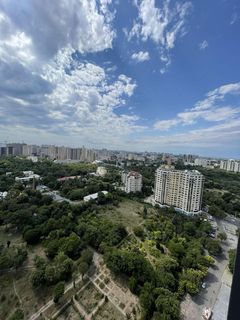 A 3-bedroom apartment in the Olimpiysky residential complex.