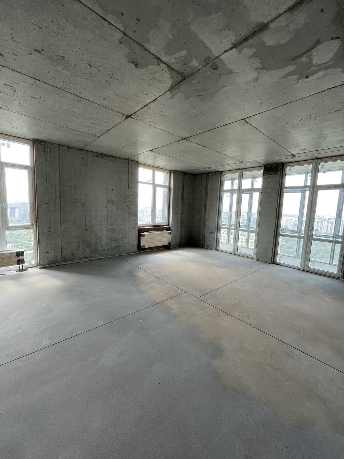 A 3-bedroom apartment in the Olimpiysky residential complex.