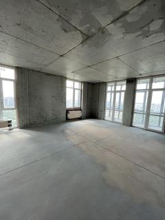 A 3-bedroom apartment in the Olimpiysky residential complex.