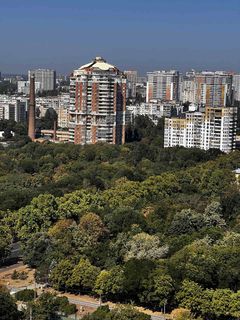 A 3-bedroom apartment in the Olimpiysky residential complex.