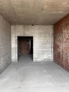 A 3-bedroom apartment in the Olimpiysky residential complex.