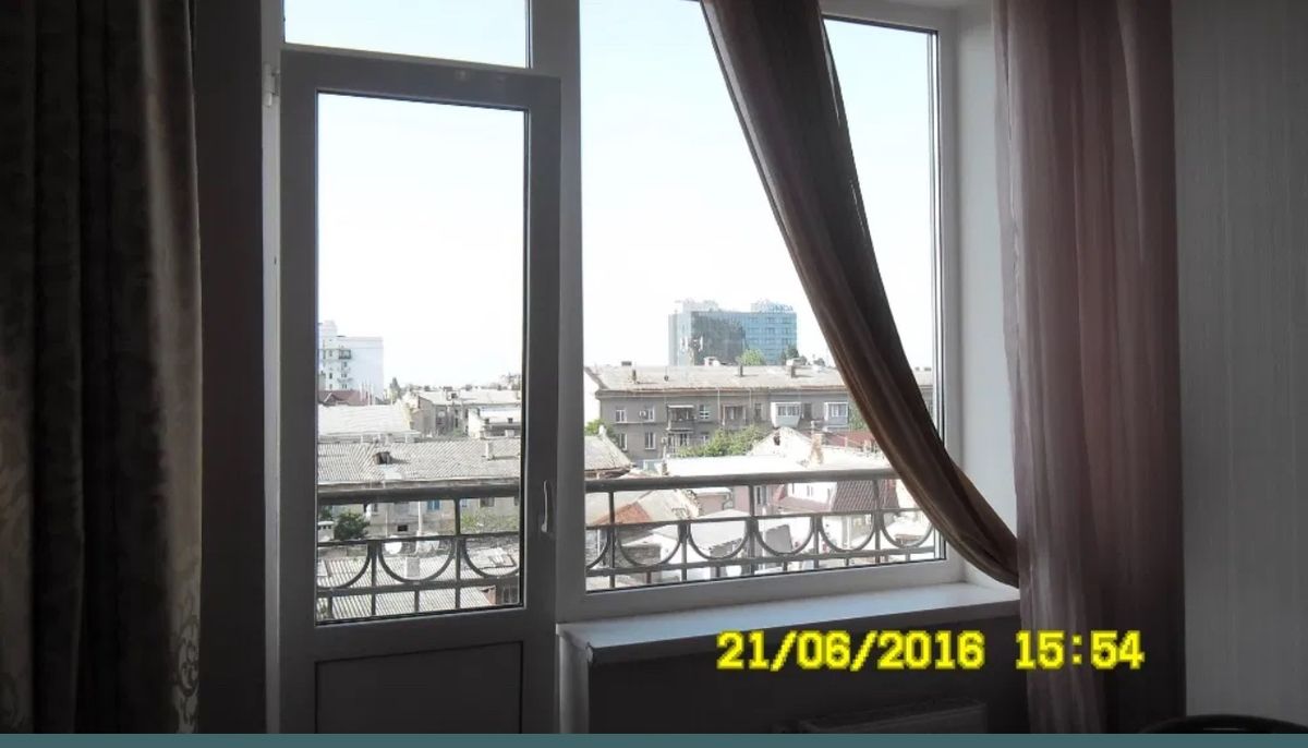 Apartment on Panteleymonivska St.