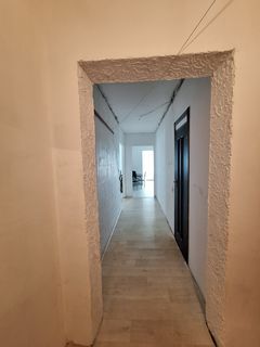OSTROVA: Spacious two-bedroom apartment (candle-shaped)