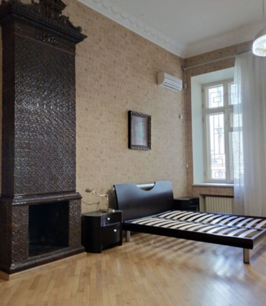 Apartment on Tchaikovsky Lane.