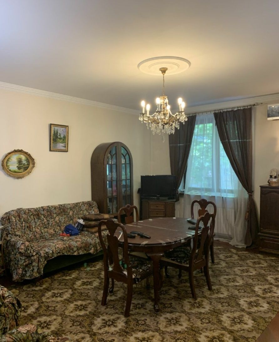 Apartment on Richelievska Street