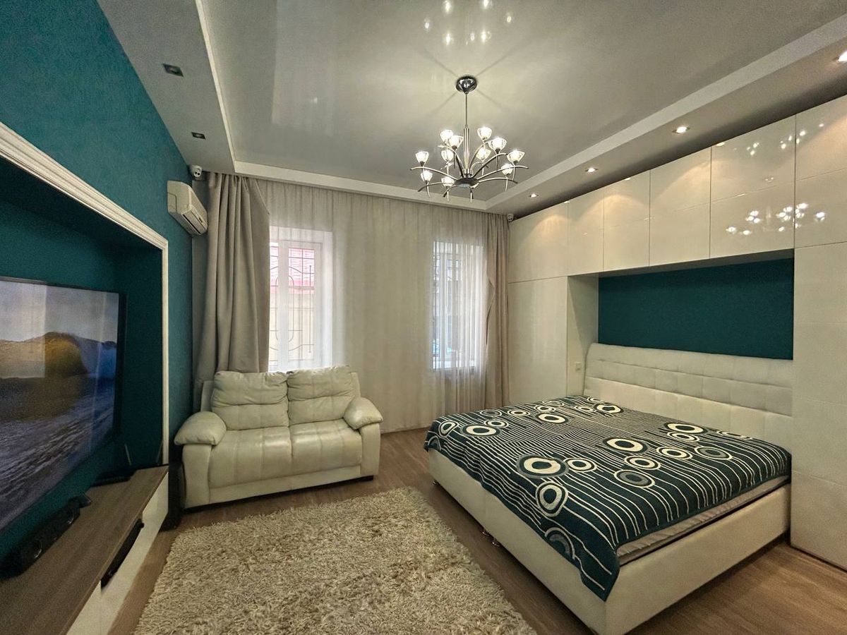 Apartment on Gretska Street