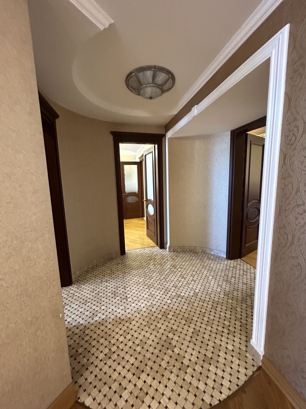 Apartment on Pedagogichnyi Lane