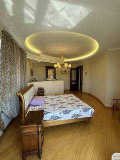 Apartment on Pedagogichnyi Lane