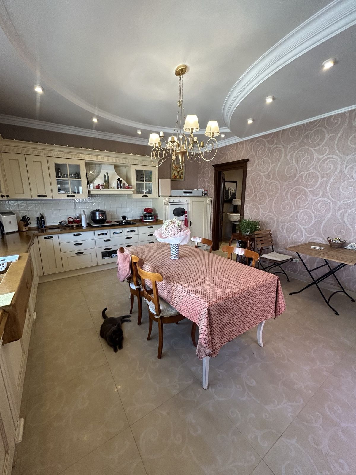 Apartment on Pedagogichnyi Lane