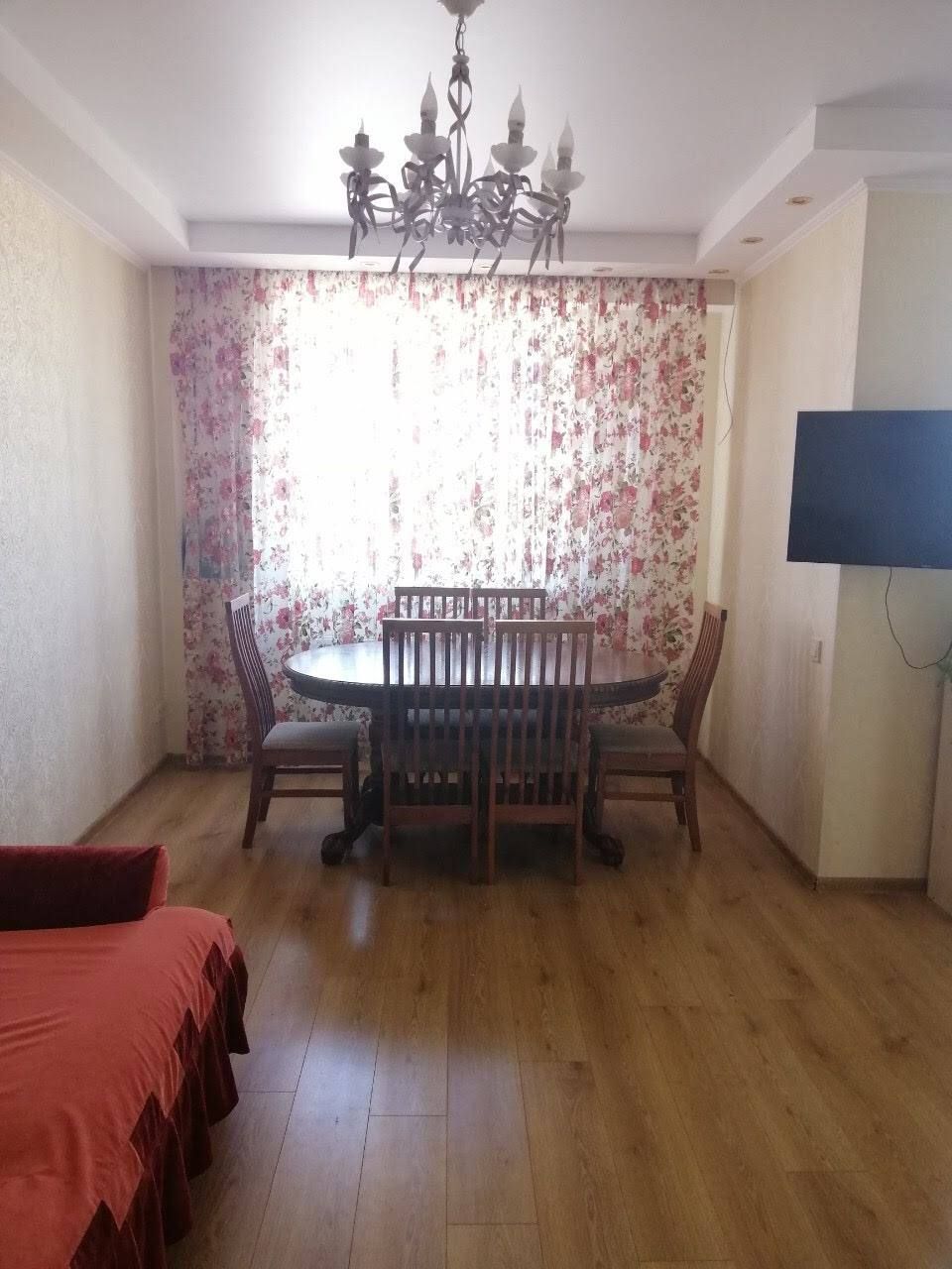 Квартира на Шота Руставелі вул.