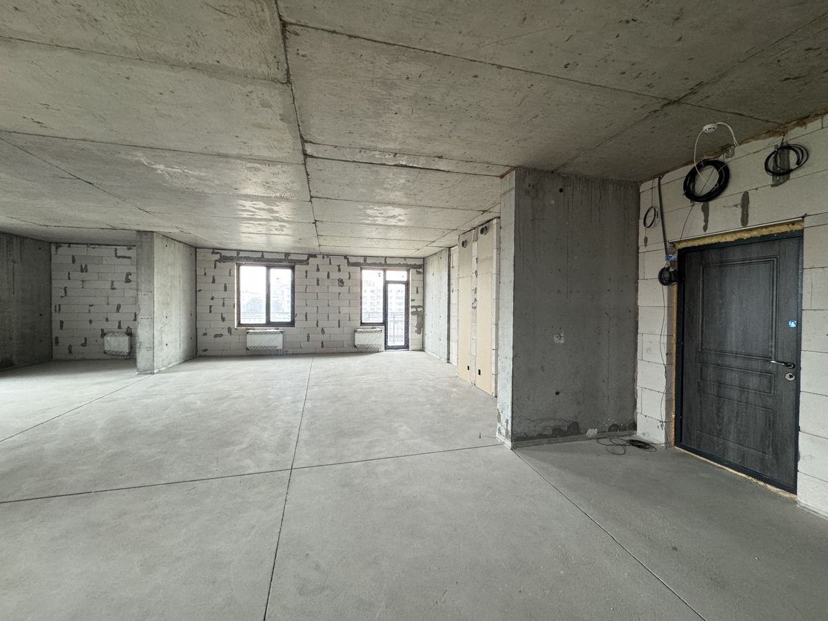 Apartment on Fontanska Road
