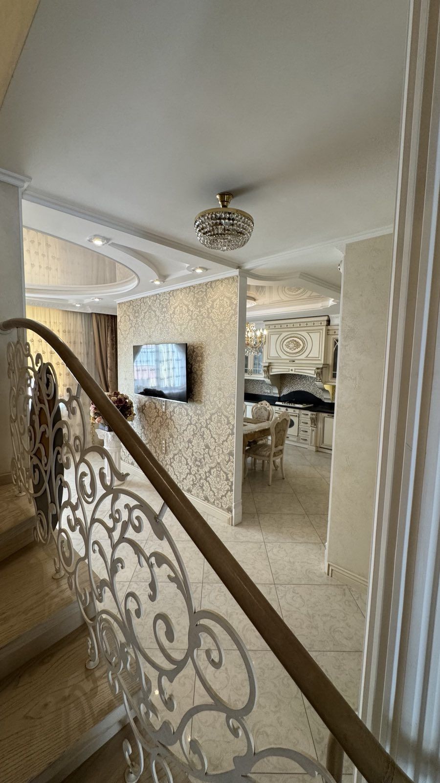 Apartment on Pedagogichnyi Lane.