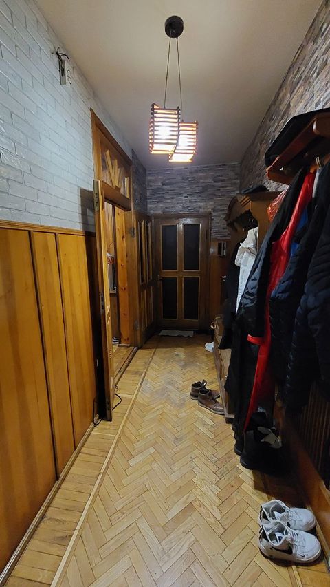 Квартира на Кутузакія вул.