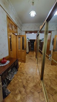 Apartment on Kutuzakia St.