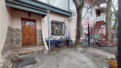 Apartment on Kutuzakia St.