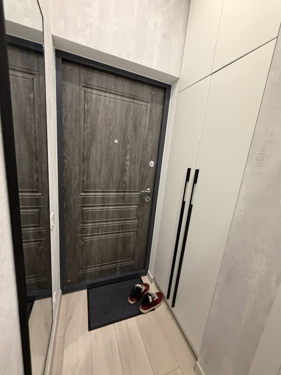 Apartment in the Rodos residential complex, Genuezka St.