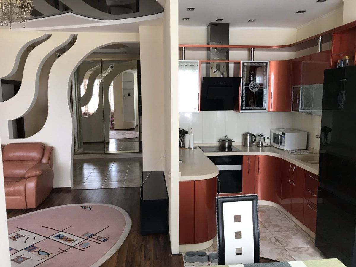 Apartment on Panteleymonivska Street.