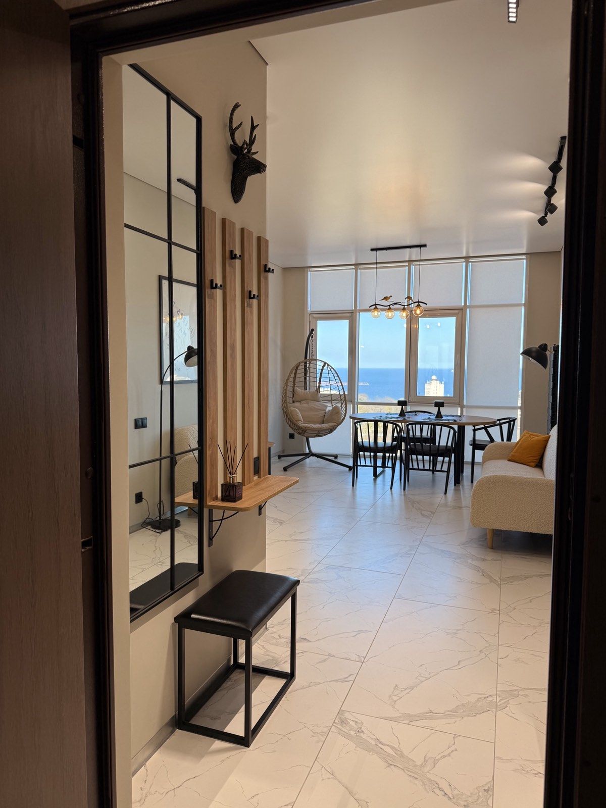 3-room apartment in the Elegy Park residential complex, with a view.