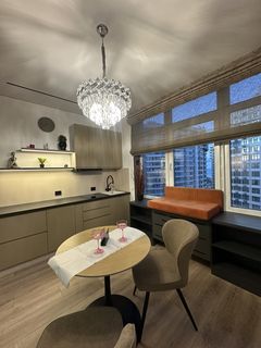 Apartment on V. Samofalova Street