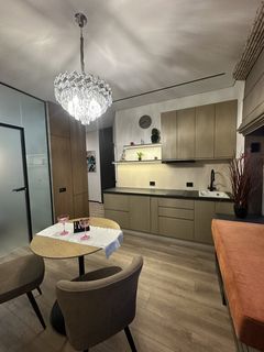 Apartment on V. Samofalova Street