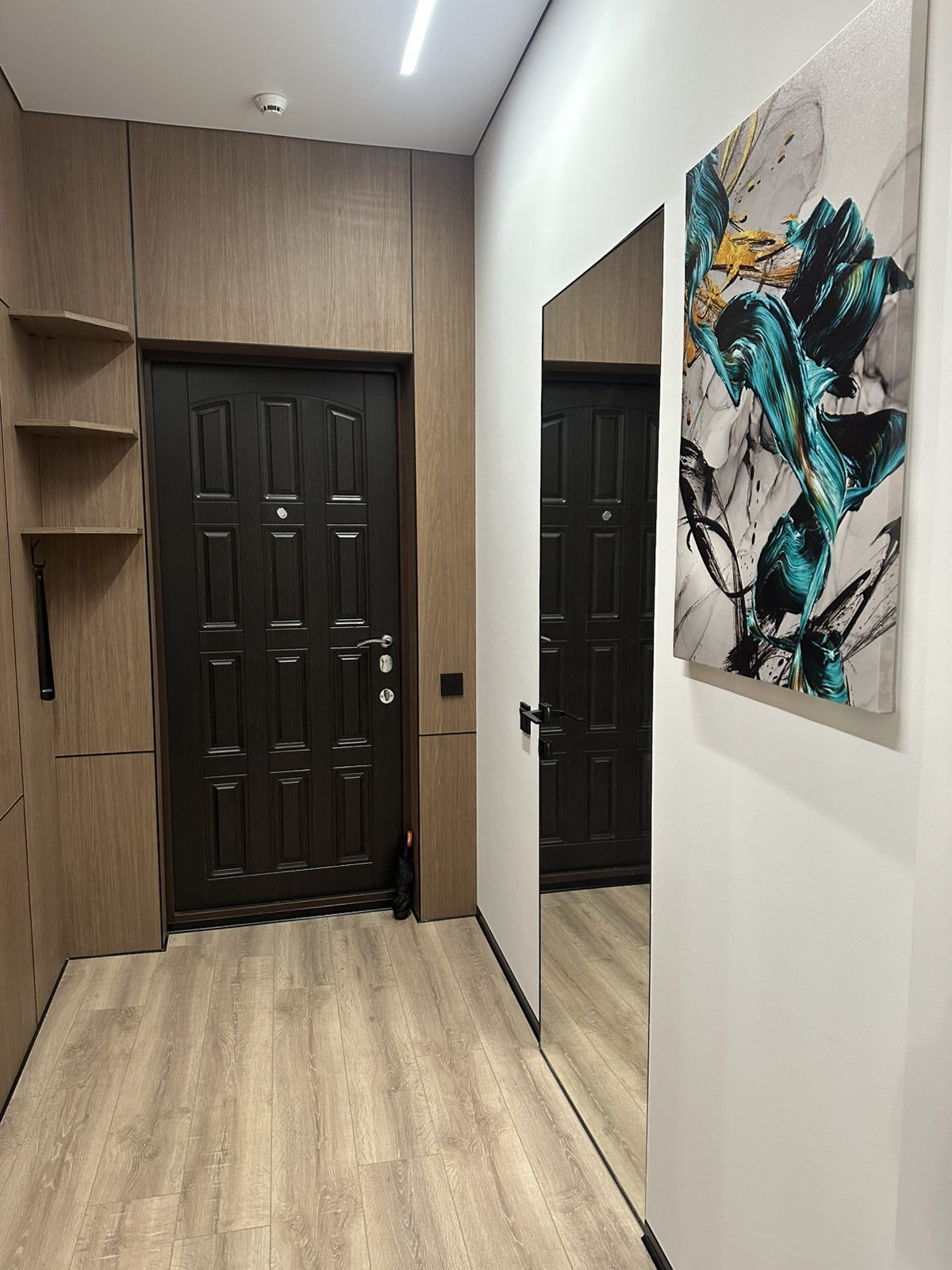 Apartment on V. Samofalova Street