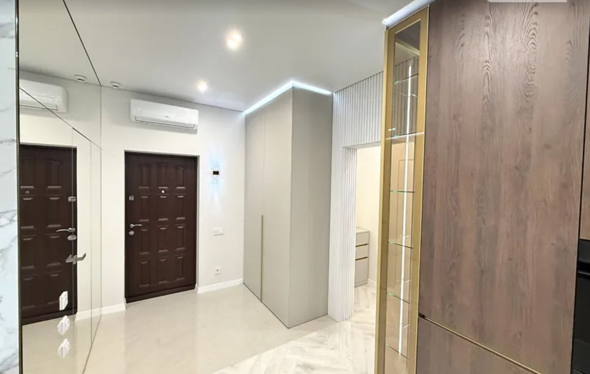 Apartment on Krasnova Street