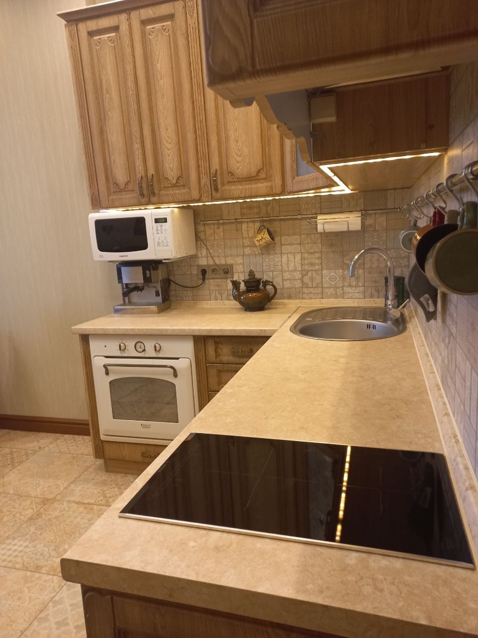Apartment on Dobrovoltsiv (Govorova) St.