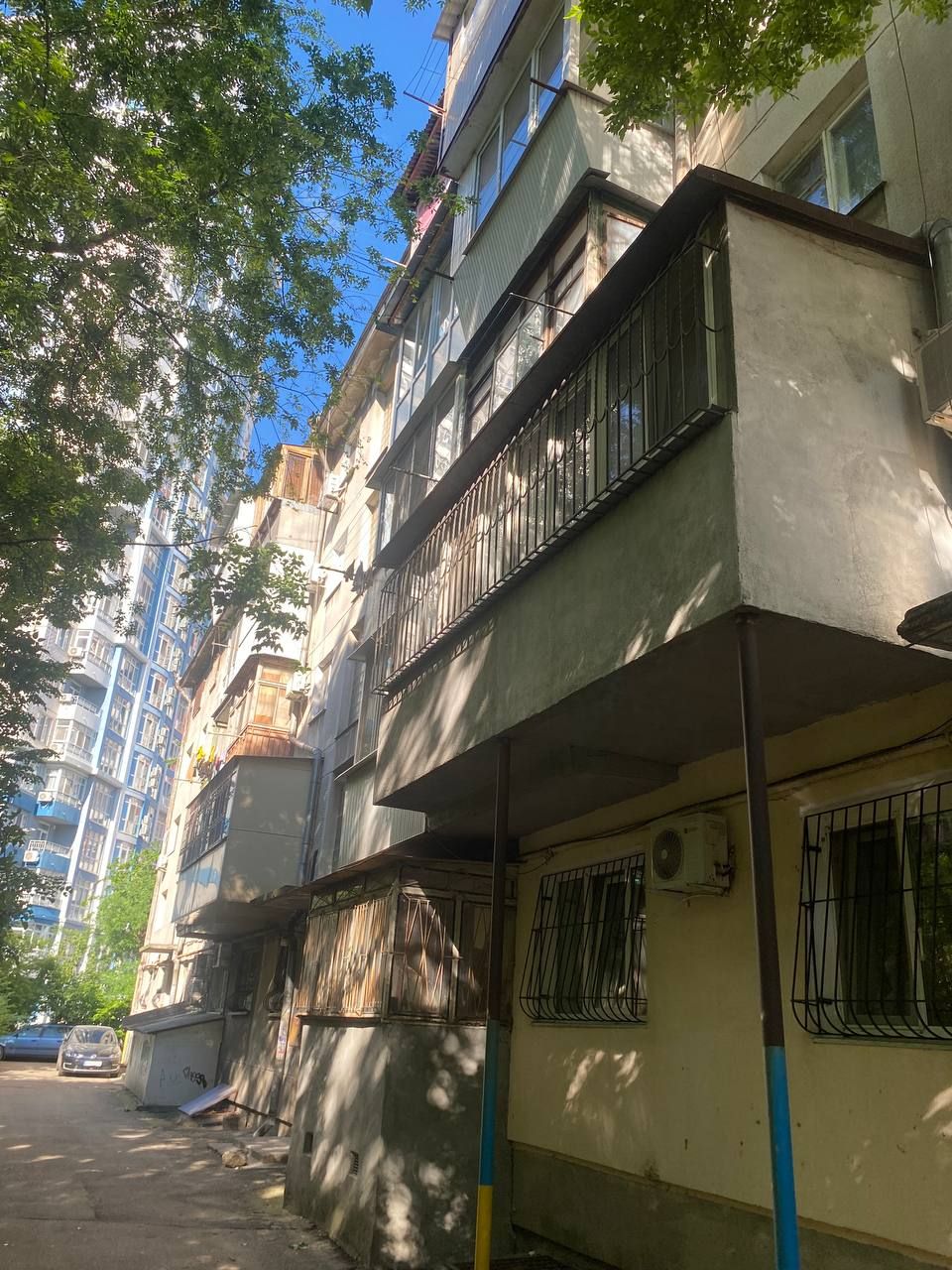 Квартира на проспекті Лесі Украінки вул