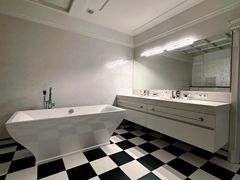 Apartment on Genuezka Street