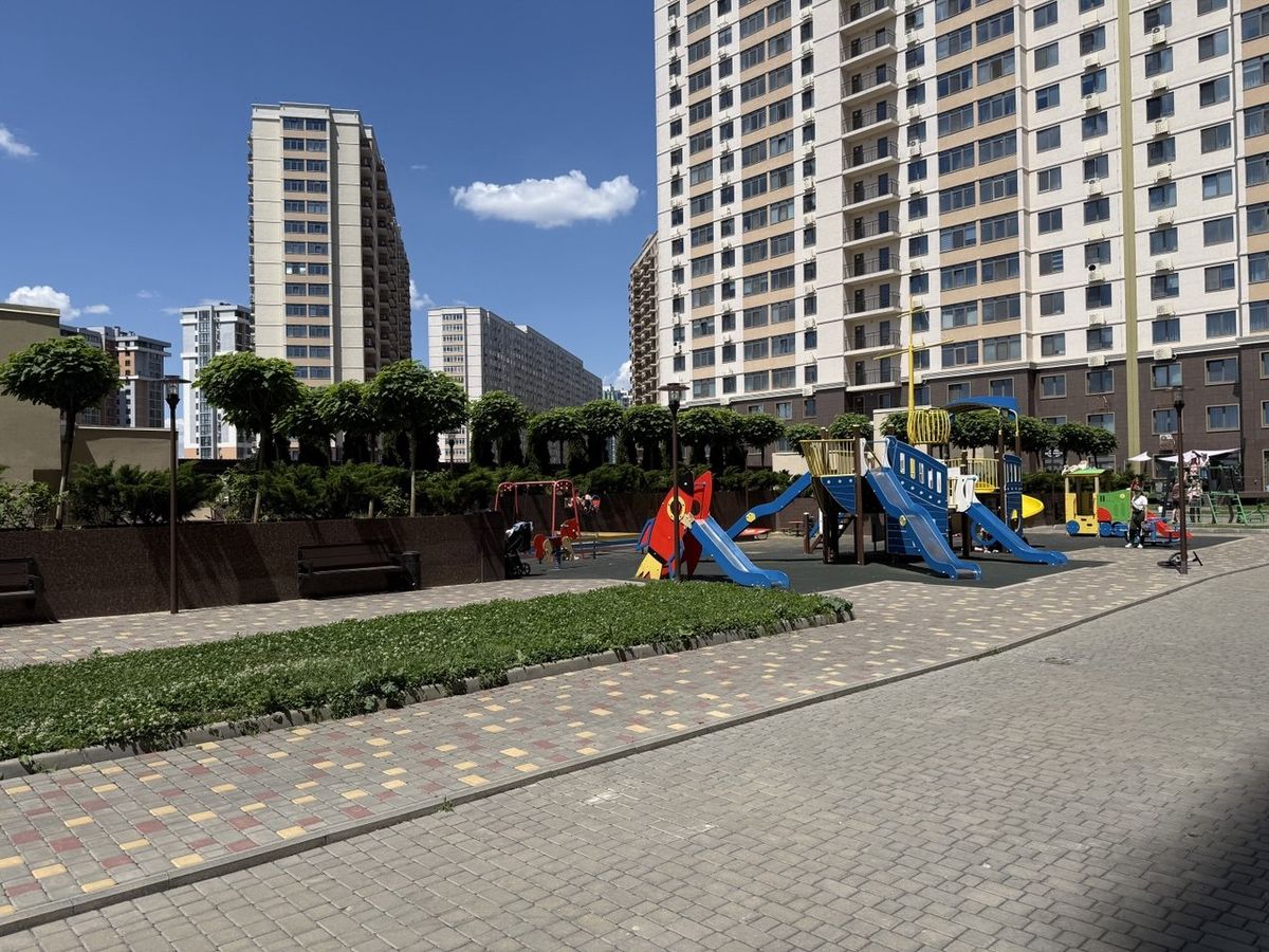 Квартира на Перлинна, вул.