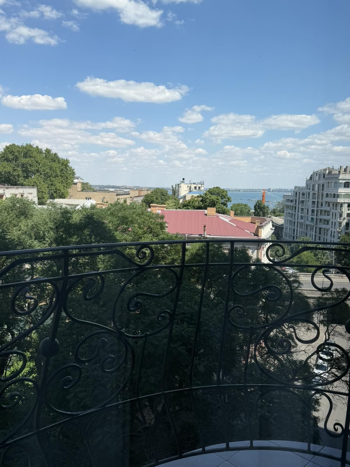Квартира на військовий узвіз вул.
