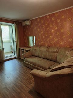 Квартира на Космонавтів вул.