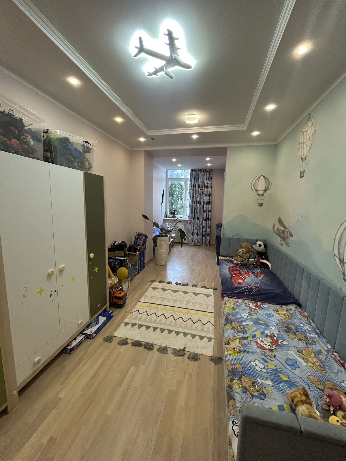 Apartment on Dovzhenko St.